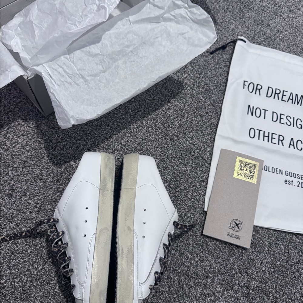 FINAL⬇️NWB😍Golden Goose White Sneakers with Neon Green Star - Picture 3 of 12